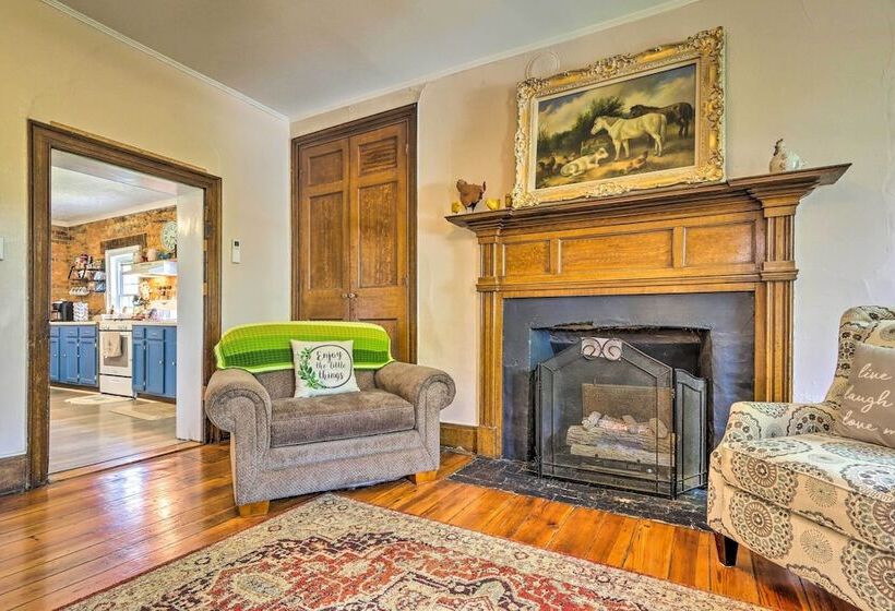 Historic  Hammond House  W/ Wine Country View!