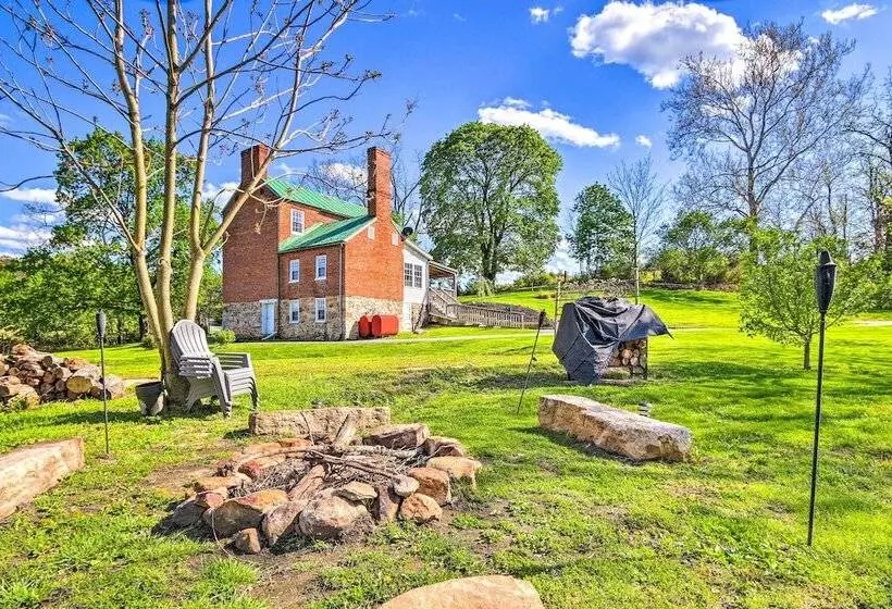Historic  Hammond House  W/ Wine Country View!