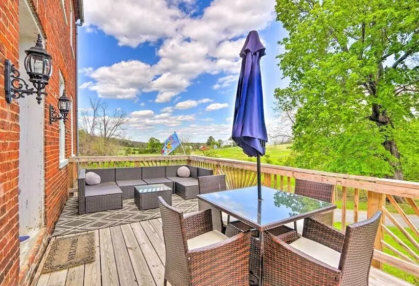 Historic  Hammond House  W/ Wine Country View!