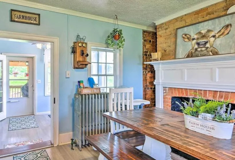 Historic  Hammond House  W/ Wine Country View!