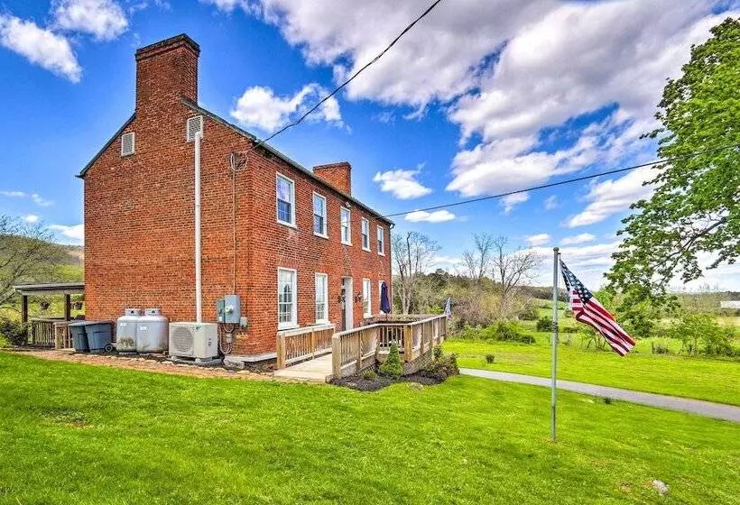 Historic  Hammond House  W/ Wine Country View!
