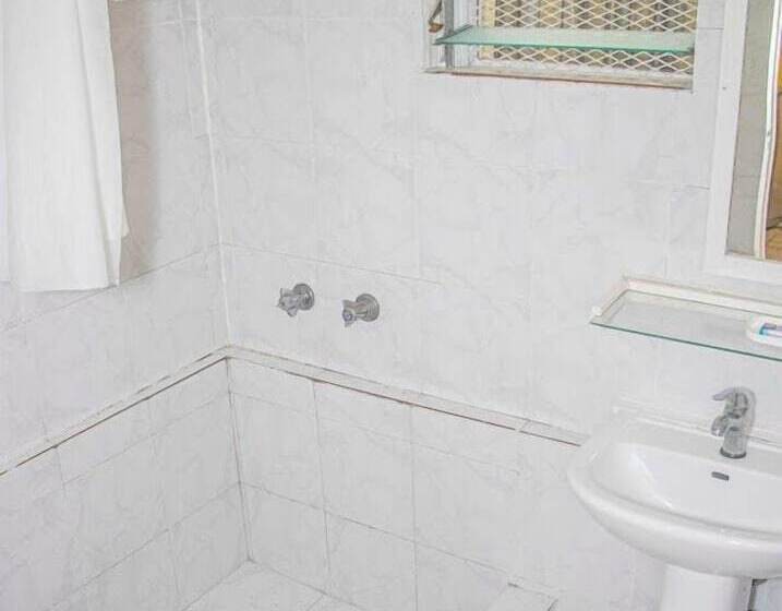 هتل Momsplace Guesthouse