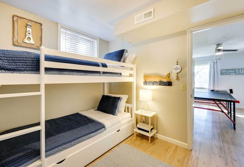 Lakefront Oklahoma Abode Deck, Fire Pit & Grill