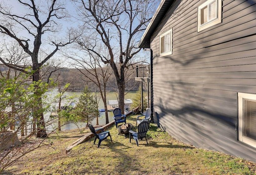 Lakefront Oklahoma Abode Deck, Fire Pit & Grill