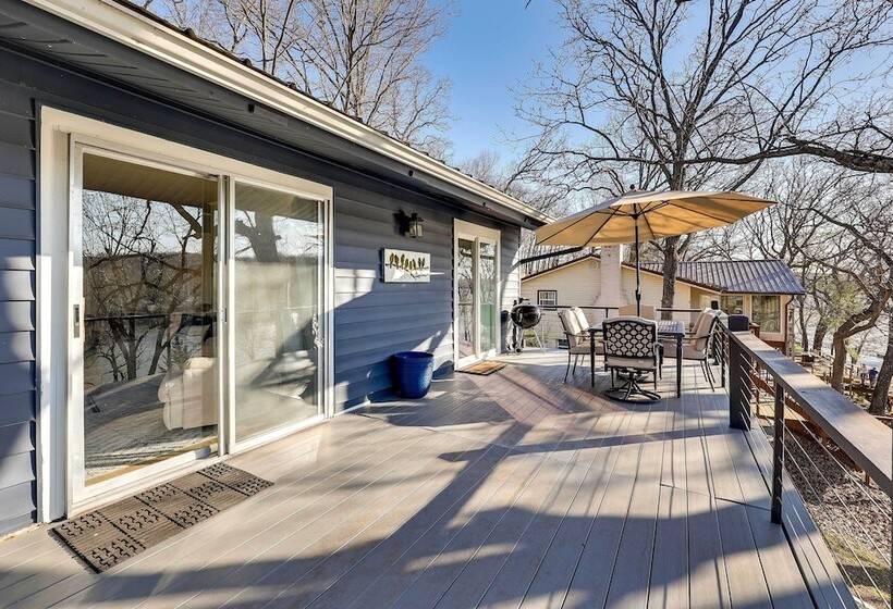 Lakefront Oklahoma Abode Deck, Fire Pit & Grill