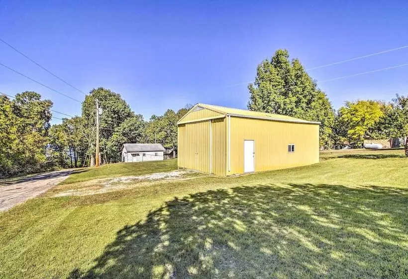 Lakeview Home   1 Mile From Bull Shoals Lake!