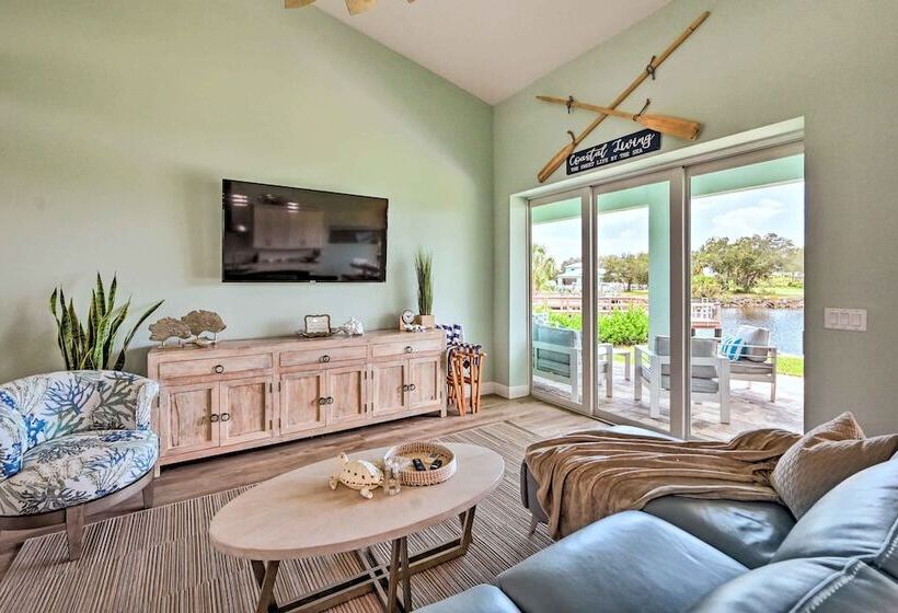 Luxurious Canal Front Retreat W/ Game Room!