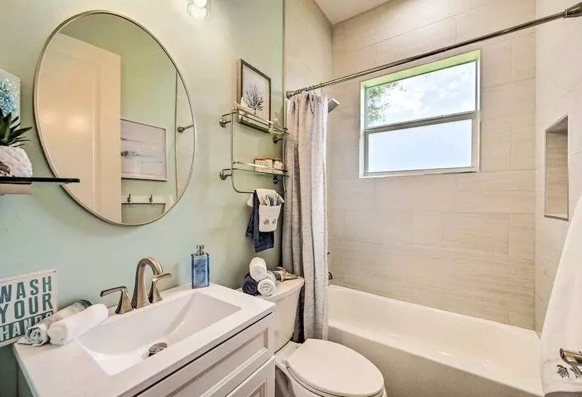 Luxurious Canal Front Retreat W/ Game Room!