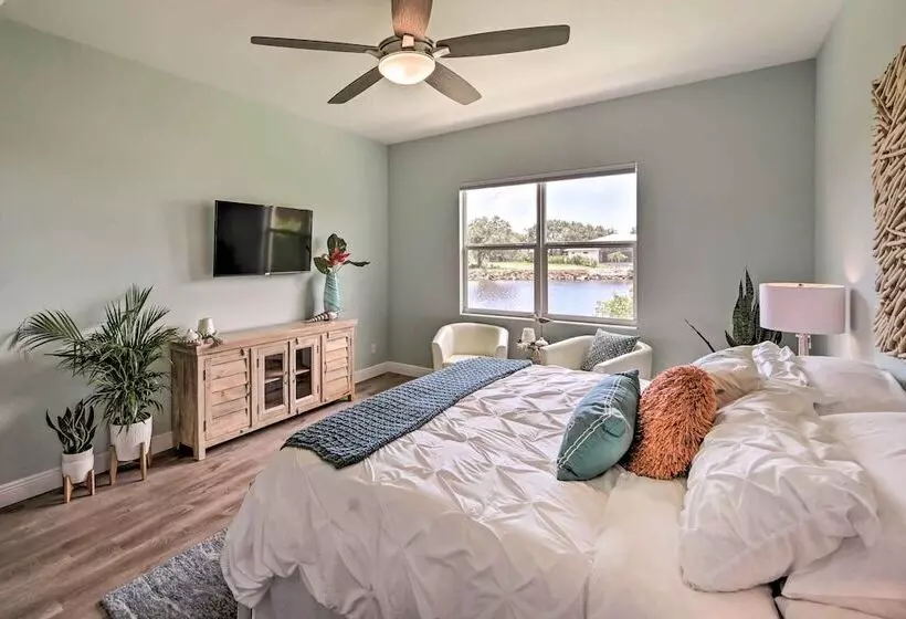 Luxurious Canal Front Retreat W/ Game Room!