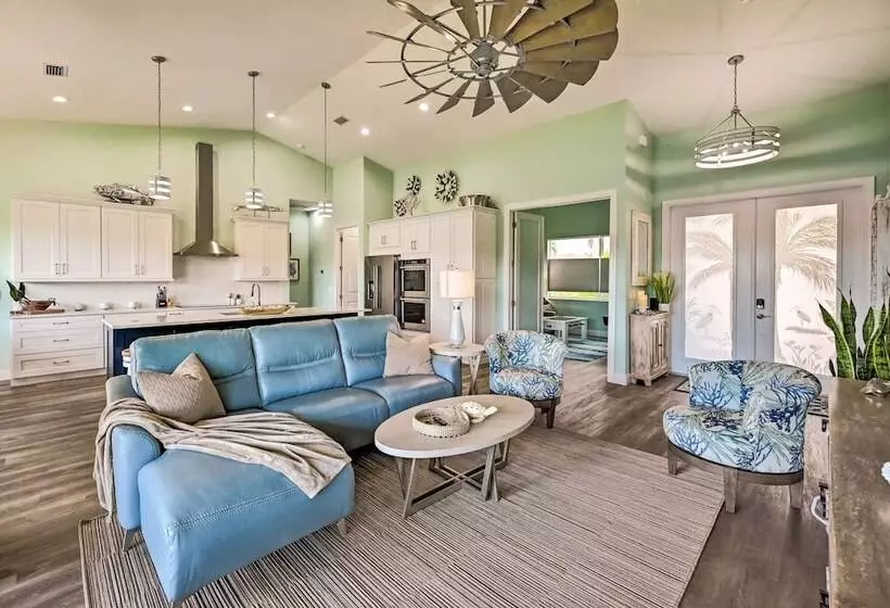 Luxurious Canal Front Retreat W/ Game Room!