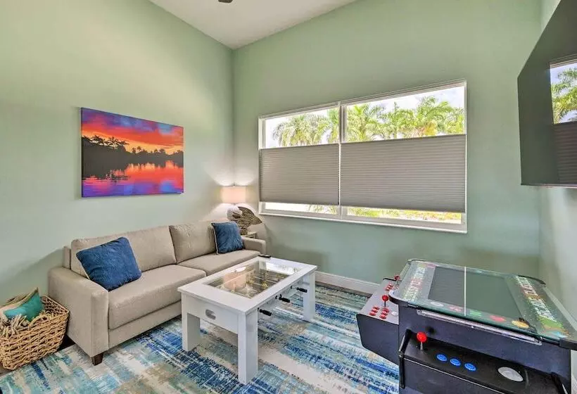 Luxurious Canal Front Retreat W/ Game Room!