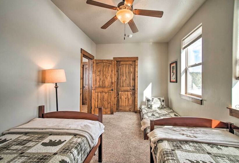 Mccall Home + Hot Tub ~ 2 Mi To Payette Lake