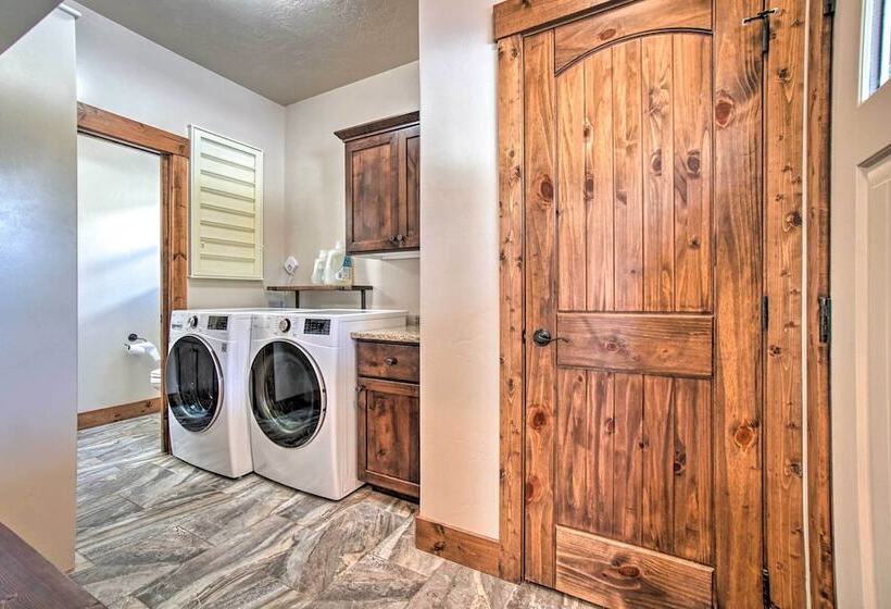 Mccall Home + Hot Tub ~ 2 Mi To Payette Lake