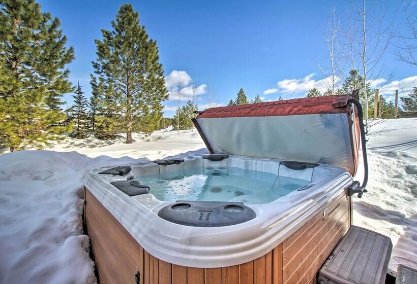 Mccall Home + Hot Tub ~ 2 Mi To Payette Lake