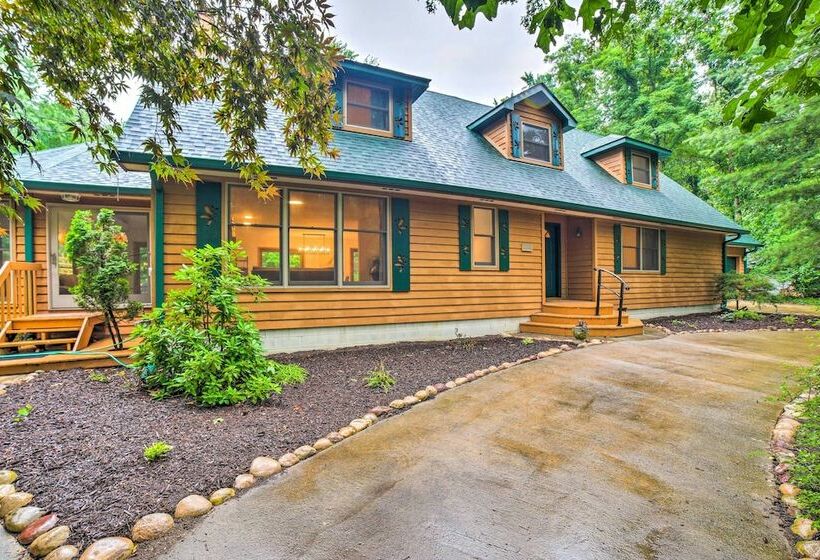 Michiana Shores Retreat W/ Deck + Fire Pit!