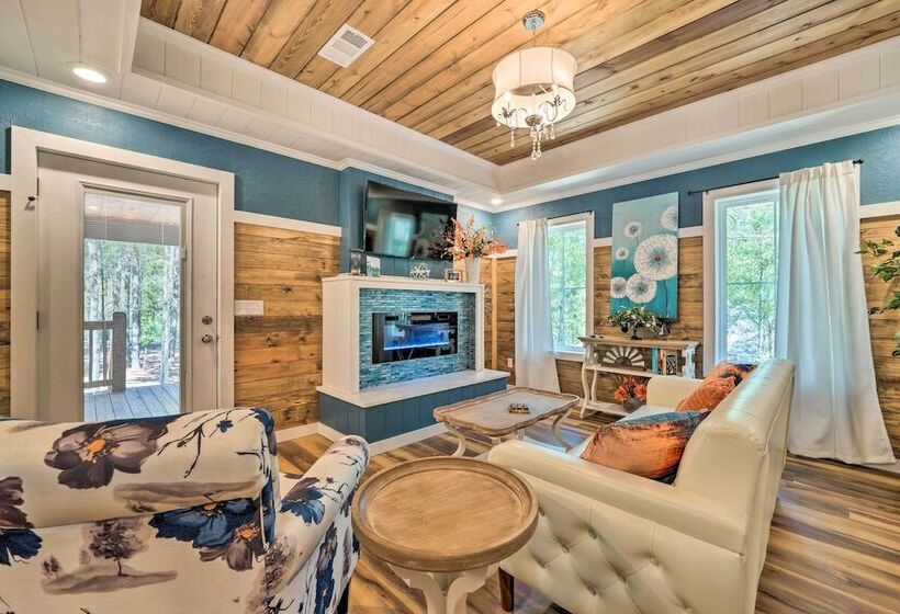 Modern Broken Bow Cabin, Near Lake + Wineries