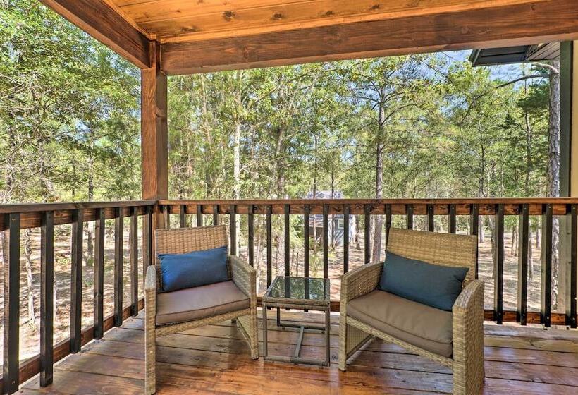 Modern Broken Bow Cabin, Near Lake + Wineries