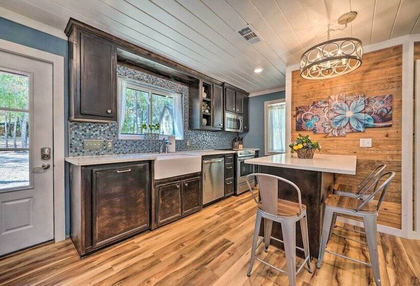 Modern Broken Bow Cabin, Near Lake + Wineries