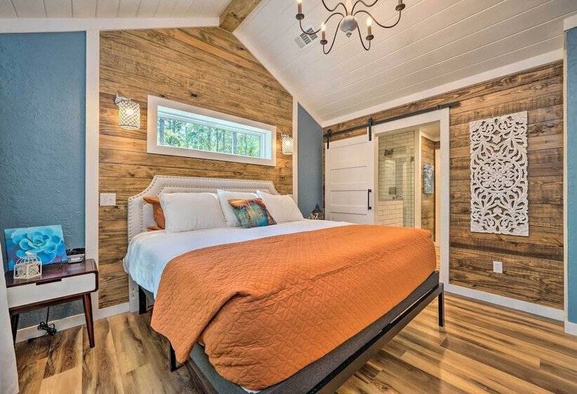 Modern Broken Bow Cabin, Near Lake + Wineries