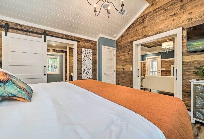 Modern Broken Bow Cabin, Near Lake + Wineries