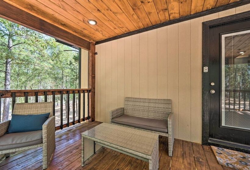 Modern Broken Bow Cabin, Near Lake + Wineries