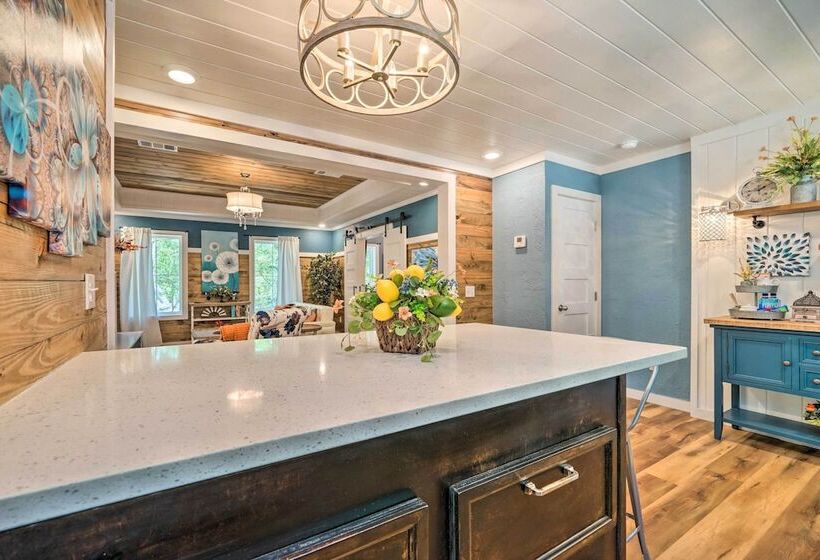 Modern Broken Bow Cabin, Near Lake + Wineries