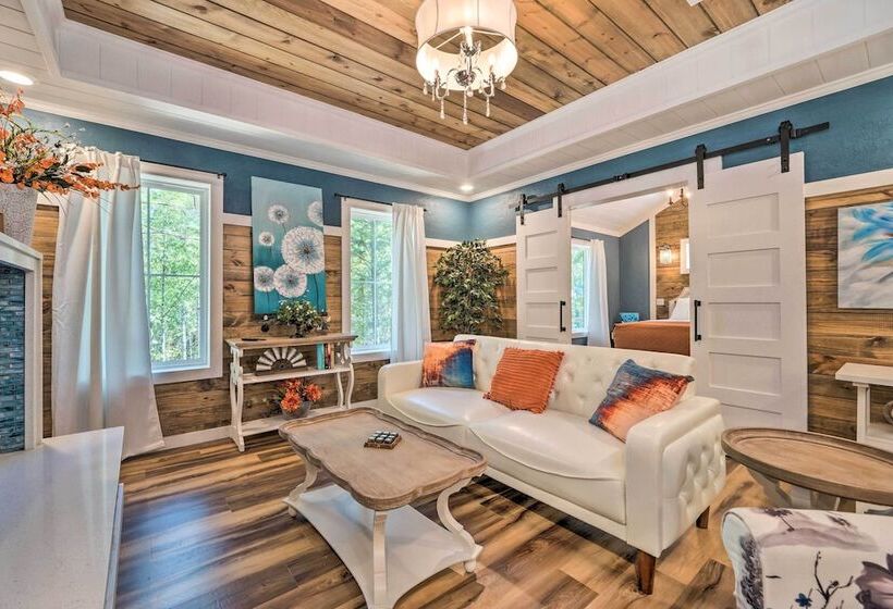 Modern Broken Bow Cabin, Near Lake + Wineries