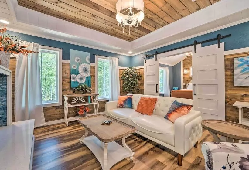 Modern Broken Bow Cabin, Near Lake + Wineries