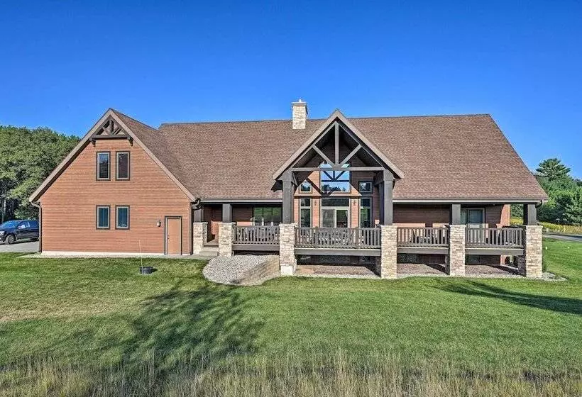 Northern Bay Resort Home   Half Mi To Lake!