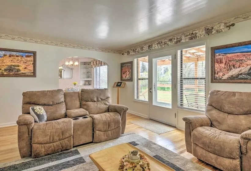 Panguitch Home W/ Patio ~ 24 Mi To Bryce Canyon