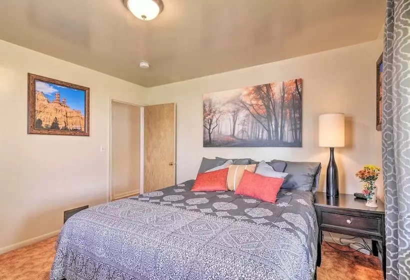 Panguitch Home W/ Patio ~ 24 Mi To Bryce Canyon