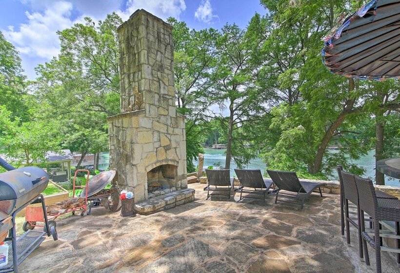 12 Mi To Lake Dunlap: Family Escape W/ Games