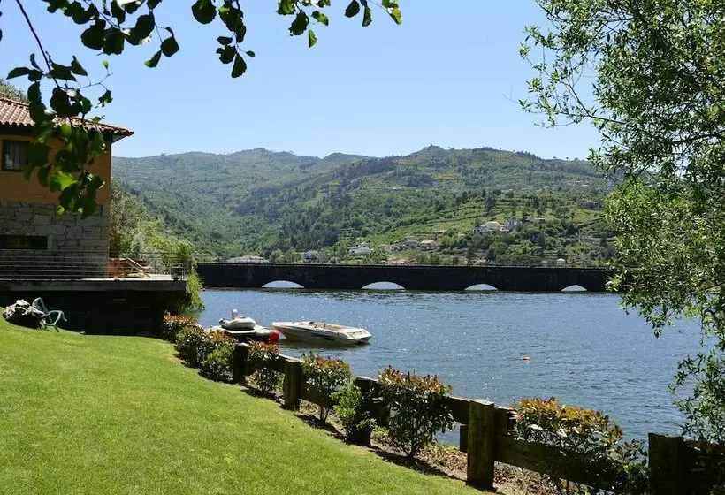 ペンション Casas De Pousadouro 1043