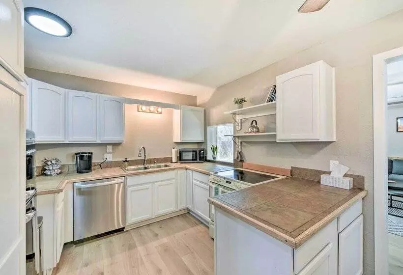 Pet Friendly Home Near Downtown Buena Vista!