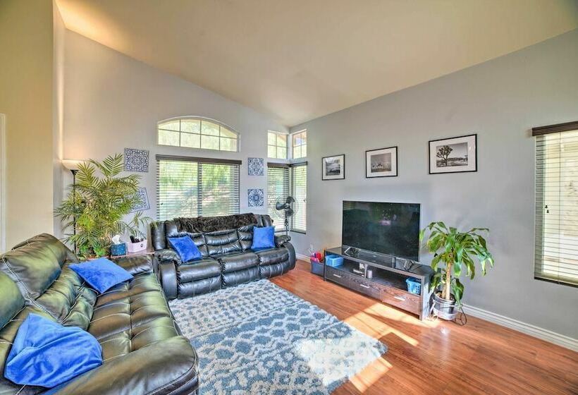 Pet Friendly Moreno Valley Home W/ Mtn Views!