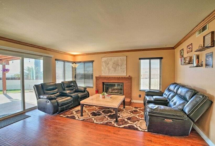 Pet Friendly Moreno Valley Home W/ Mtn Views!