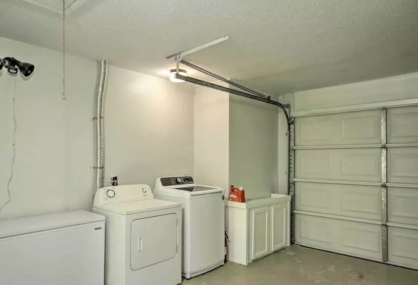 Port Charlotte Retreat ~ 4 Mi To Beach Park!