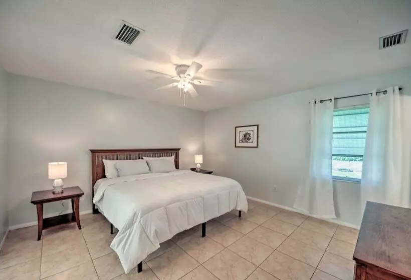 Port Charlotte Retreat ~ 4 Mi To Beach Park!