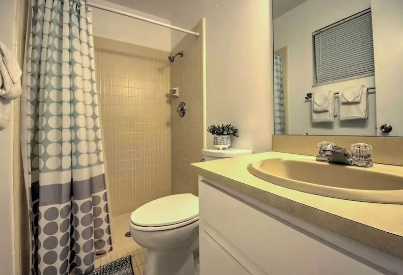 Port Charlotte Retreat ~ 4 Mi To Beach Park!