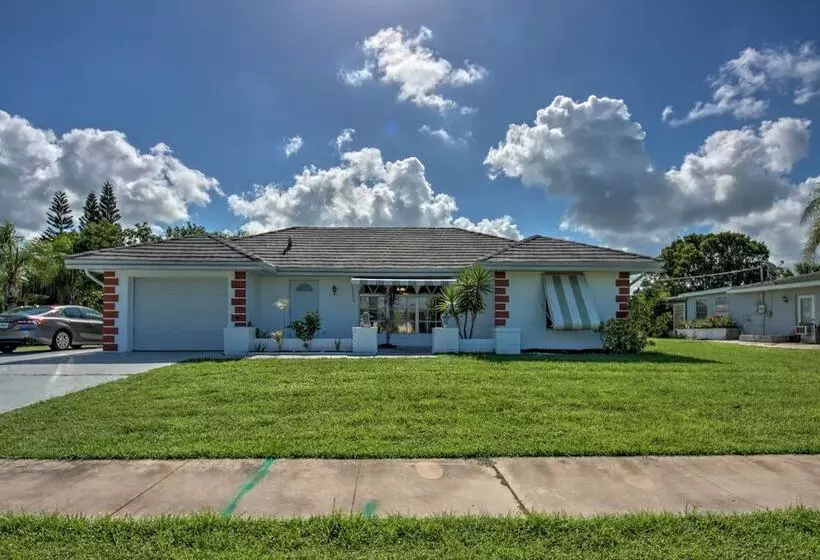 Port Charlotte Retreat ~ 4 Mi To Beach Park!
