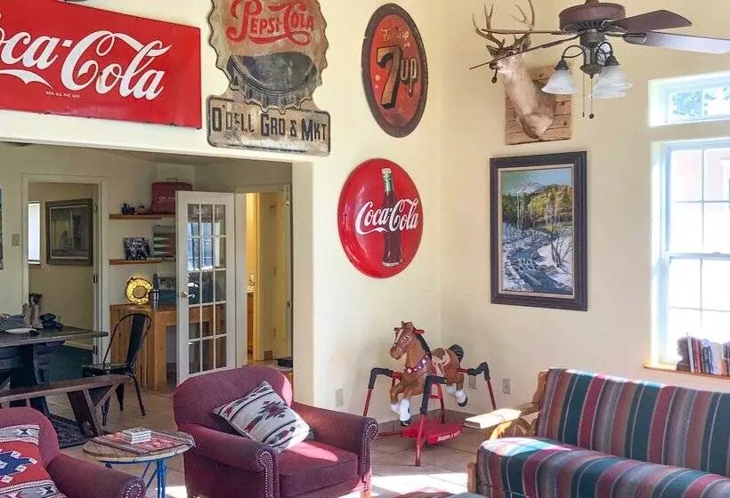 Quiet Ruidoso Hideaway   2 Mi To Grindstone Lake!
