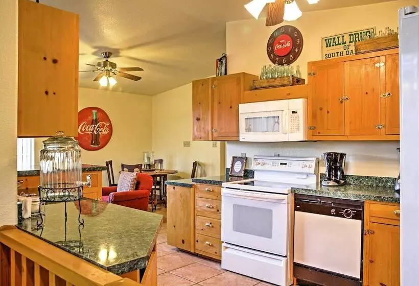 Quiet Ruidoso Hideaway   2 Mi To Grindstone Lake!