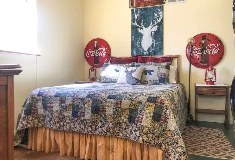 Quiet Ruidoso Hideaway   2 Mi To Grindstone Lake!