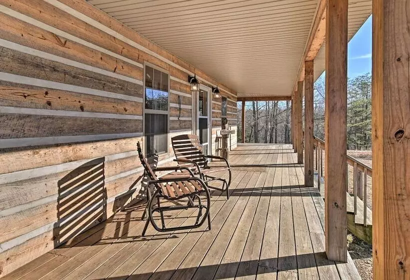 Quiet & Secluded Berea Cabin On 70 Acre Farm!