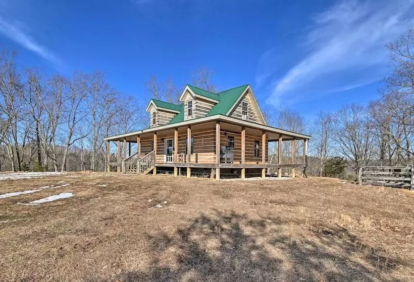 Quiet & Secluded Berea Cabin On 70 Acre Farm!