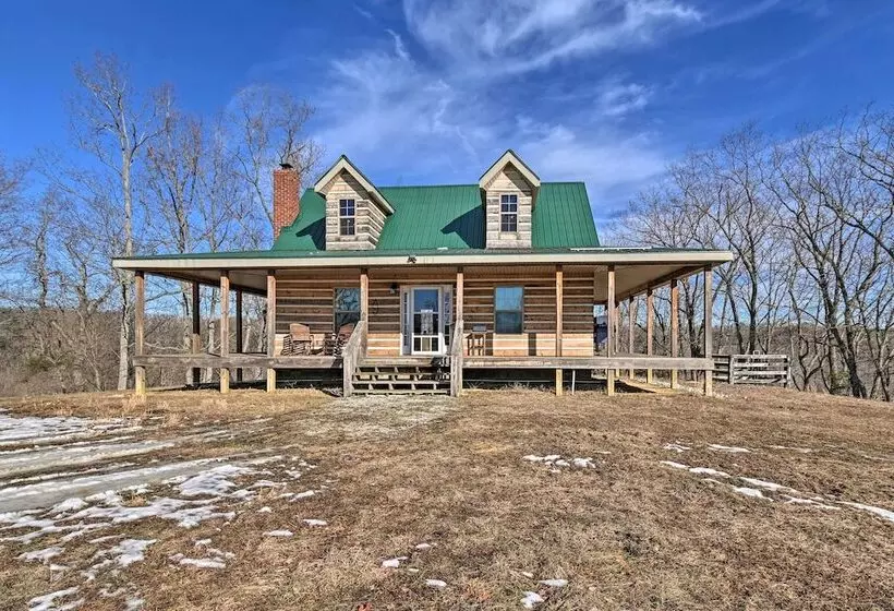 Quiet & Secluded Berea Cabin On 70 Acre Farm!