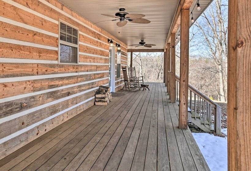 Quiet & Secluded Berea Cabin On 70 Acre Farm!