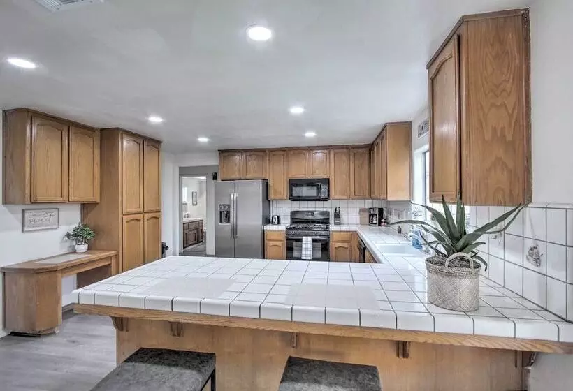 Renovated Bakersfield Home W/ Private Yard!