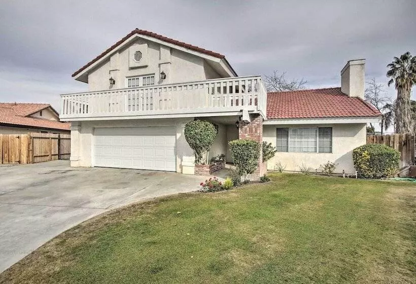 Renovated Bakersfield Home W/ Private Yard!