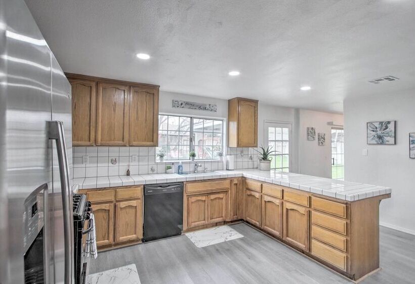 Renovated Bakersfield Home W/ Private Yard!